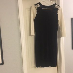 Black and white long sleeve dress